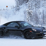 ポルシェ・911ターボカブリオレ新型、豪雪地帯に出現。610馬力のハイパワーモデルか？ - Porsche 992 Turbo Convertible Winter 3