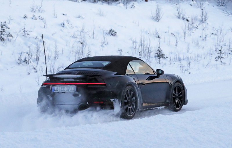 「ポルシェ・911ターボカブリオレ新型、豪雪地帯に出現。610馬力のハイパワーモデルか？」の7枚目の画像