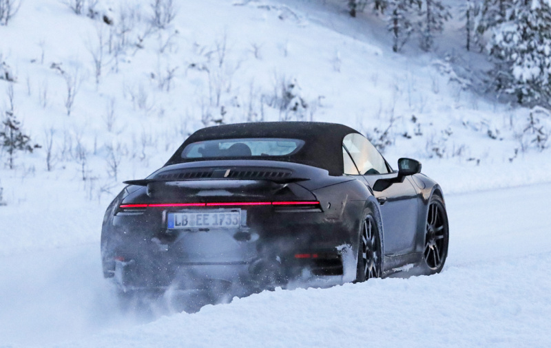 「ポルシェ・911ターボカブリオレ新型、豪雪地帯に出現。610馬力のハイパワーモデルか？」の6枚目の画像