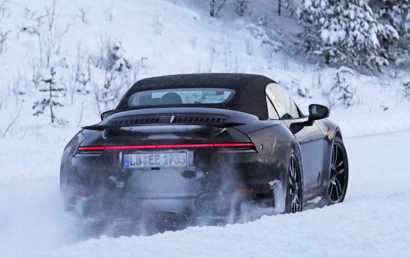 「ポルシェ・911ターボカブリオレ新型、豪雪地帯に出現。610馬力のハイパワーモデルか？」の8枚目の画像