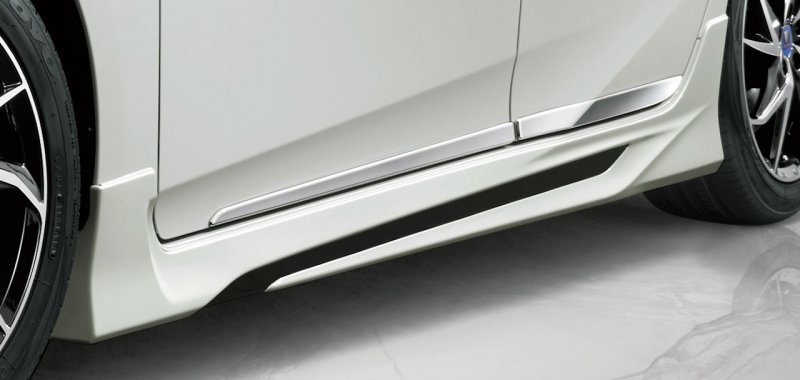 「【新車】モデリスタが新型トヨタ・プリウスに「ICONIC STYLE」「ELEGANT ICE STYLE」の2つのエアロキットを設定」の1枚目の画像