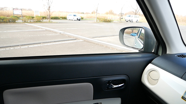 「【ミラ トコット試乗】ダイハツの「プリティ軽」トコットは一般道から高速道路まで乗り心地しっとり」の8枚目の画像