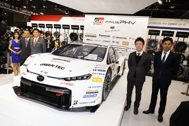 「【東京オートサロン2019】RAYSブースで発表されたSUPER GTのPRIUS GTはメイドインジャパンにこだわったレーシングカー」の6枚目の画像