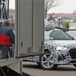 アウディの新型クーペSUV「Q4」プロトタイプをキャッチ。寝かされたDピラーが特徴的 - Audi Q3 Sportback - Q4 2