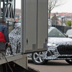 アウディの新型クーペSUV「Q4」プロトタイプをキャッチ。寝かされたDピラーが特徴的 - Audi Q3 Sportback - Q4 3