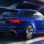 「6年ぶりにフルモデルチェンジした「Audi RS 4 Avant」が1月28日に発売」の2枚目の画像ギャラリーへのリンク
