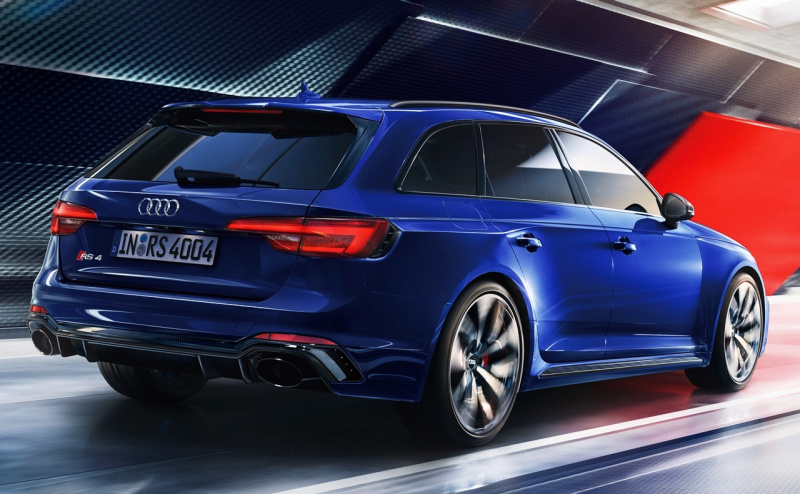 「6年ぶりにフルモデルチェンジした「Audi RS 4 Avant」が1月28日に発売」の2枚目の画像
