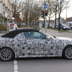 新型BMW・4シリーズ カブリオレの車内を激写。電動化は濃厚 - BMW 4 Series Convertible 5