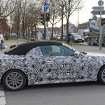 新型BMW・4シリーズ カブリオレの車内を激写。電動化は濃厚 - BMW 4 Series Convertible 6