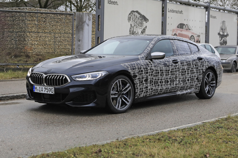 「BMW「8シリーズ グランクーペ」最強モデルの「M850i グランクーペ」、公開直前にフロントフェイスが完全露出」の5枚目の画像