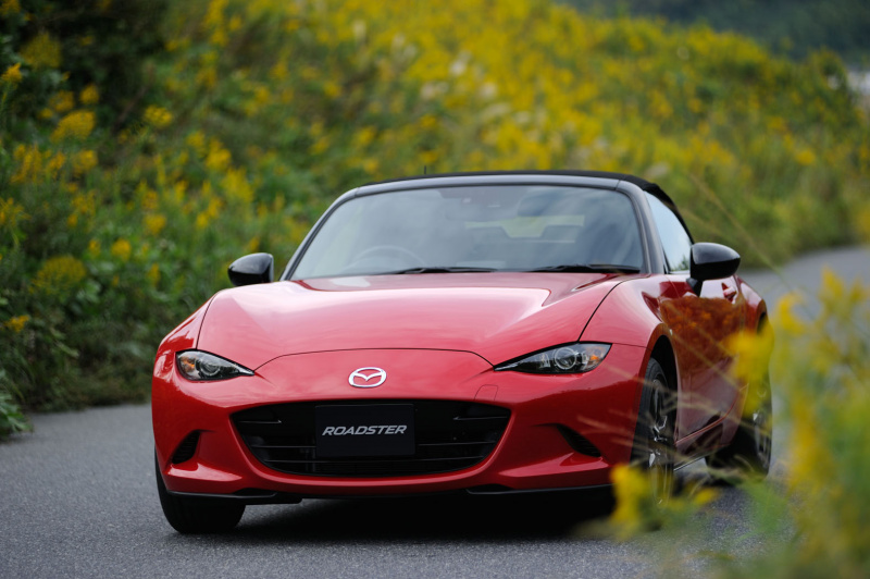 「【シカゴオートショー2019】マツダMX-5（ロードスター）30周年を記念した特別仕様車「MAZDA MX-5 Miata 30th Anniversary Edition」を世界初公開」の4枚目の画像