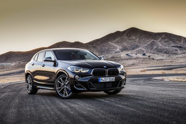 「【新車】BMW X2にスポーティな存在感を際立たせた「M Performance」2モデルが追加」の9枚目の画像