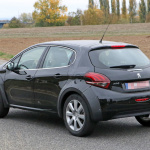 登場は2020年！ プジョー最小の新型クロスオーバーSUV「1008」の開発車両をキャッチ - Peugeot Baby SUV mule 8
