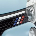 【新車】2色のアクセントカラーが配されたオシャレな「ルノー トゥインゴ プレイ」が150台限定で登場 - Renault_2
