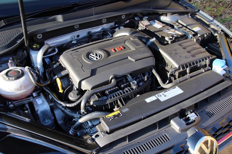 「【VWゴルフGTIダイナミック試乗】人気オプション装備を「全部のせ」した限定車で現行GTIの熟成ぶりを味わう」の6枚目の画像