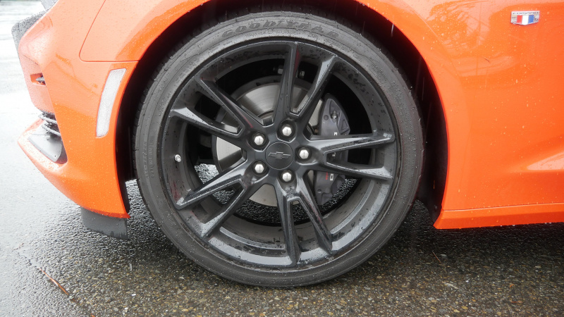 「【シボレー・カマロLT RS ローンチ エディション】2Lターボでも軽量化されたボディが走りに効いている」の12枚目の画像