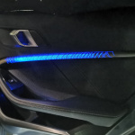 新型BMW 1シリーズのプロトタイプをキャッチ。光るドアトリムを装着したド派手な車内を激写 - BMW 1 Series 4