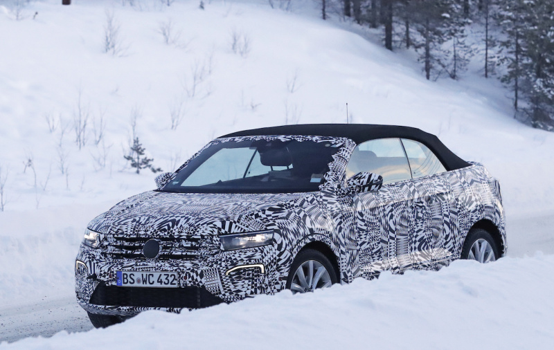 「VWに初のクロスオーバー・カブリオレ登場！プロトタイプを北欧でキャッチ」の2枚目の画像