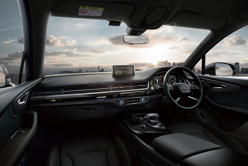 「【新車】3列シートSUVのアウディQ7に特別仕様車「Audi Q7 black styling」を設定」の2枚目の画像