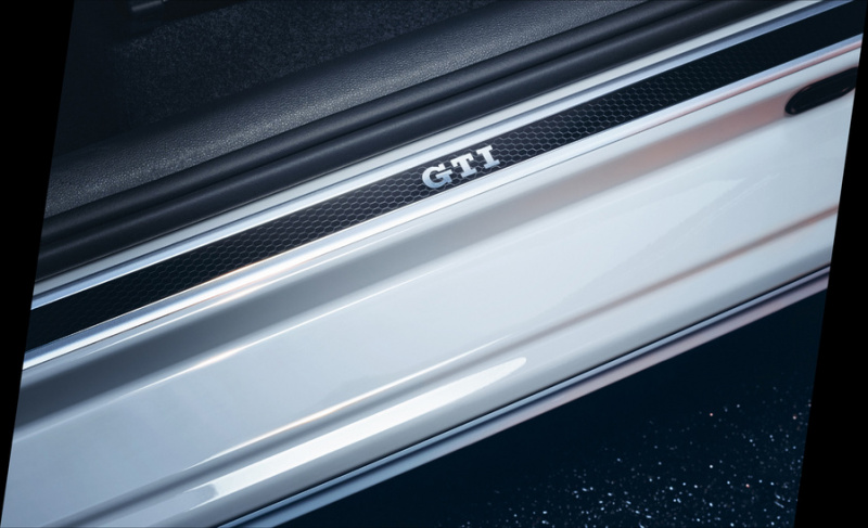 「【新車】フォルクスワーゲンのスモールハッチモデル「up! GTI」が再登場！」の5枚目の画像