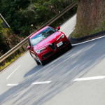 「【試乗Alfa Romeo STELVIO 2.2 TURBO DIESEL Q4】春のドライブはディーゼルの良さと官能のデザインを融合した最新SUV「アルファロメオ ステルヴィオ」 でスタート(PR)」の47枚目の画像ギャラリーへのリンク