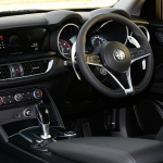 「【試乗Alfa Romeo STELVIO 2.2 TURBO DIESEL Q4】春のドライブはディーゼルの良さと官能のデザインを融合した最新SUV「アルファロメオ ステルヴィオ」 でスタート(PR)」の55枚目の画像ギャラリーへのリンク