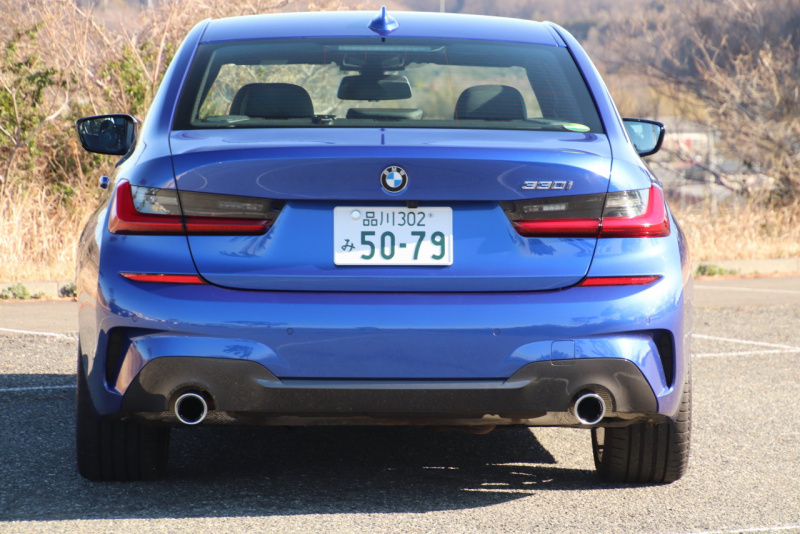 「BMW330iMSportはしっかりボディで家族みんなが乗れる疲れ知らずの上級ファミリーカー【井出有治 試乗】」の6枚目の画像