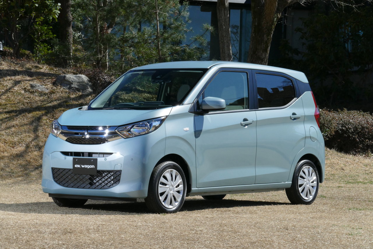 三菱 Ekワゴン登場 車内がさらにサイズアップ 新型エンジンとcvtも搭載 Clicccar Com