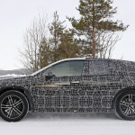 BMWに新たなフラッグシップEV・SUVが登場か？「iNEXT」の市販型を初キャッチ - BMW 8