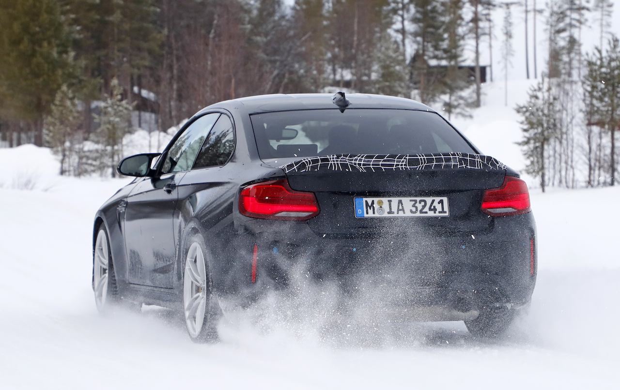 「BMW M2のトップモデルとなる「CS/CSL」の市販型プロトタイプをキャッチ」の13枚目の画像