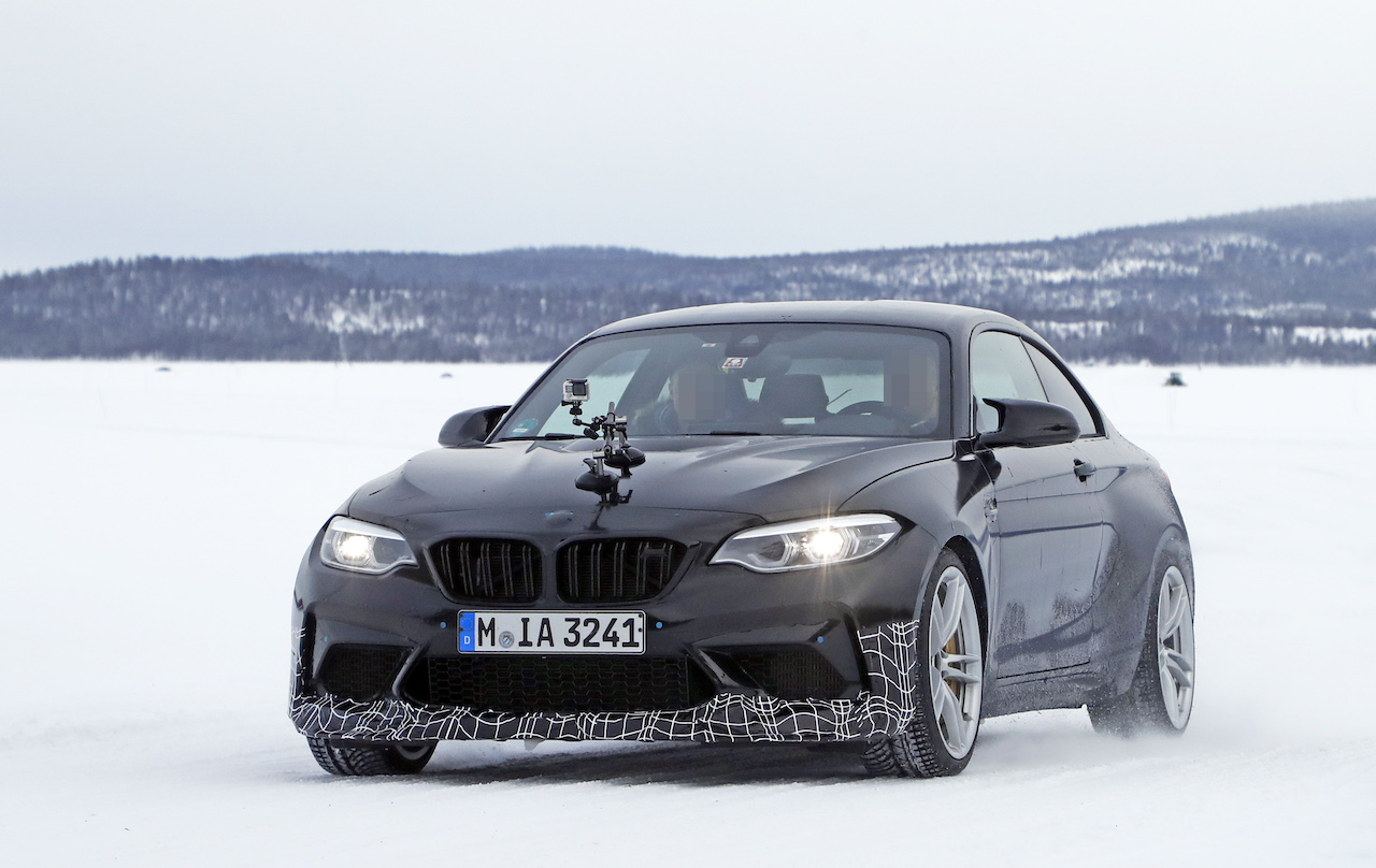 「BMW M2のトップモデルとなる「CS/CSL」の市販型プロトタイプをキャッチ」の2枚目の画像