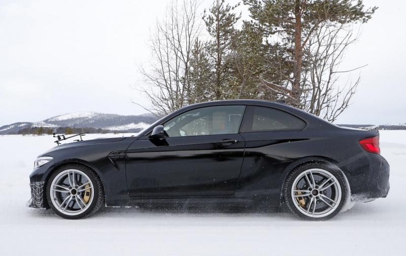 「BMW M2のトップモデルとなる「CS/CSL」の市販型プロトタイプをキャッチ」の8枚目の画像