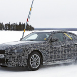 BMW初のEV4ドアクーペ「i4」、クラス最速の加速力が判明 - BMW i4 winter 4