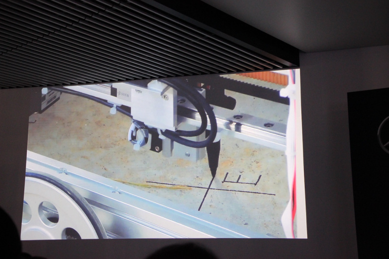 「メルセデス・ベンツが新型EVの「EQC」と未来の家「EQ House」を一般公開」の7枚目の画像