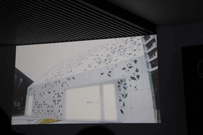 「メルセデス・ベンツが新型EVの「EQC」と未来の家「EQ House」を一般公開」の10枚目の画像