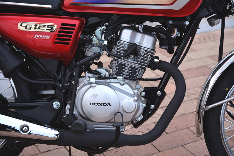 「クセ強めのスタイル、Honda CG125は新車10万クラスで買える80年代的激安125」の3枚目の画像