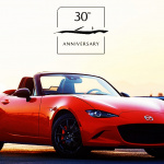 「世界限定3000台！ マツダがオレンジカラーの「ロードスター30周年記念車」購入予約を受付開始」の1枚目の画像ギャラリーへのリンク