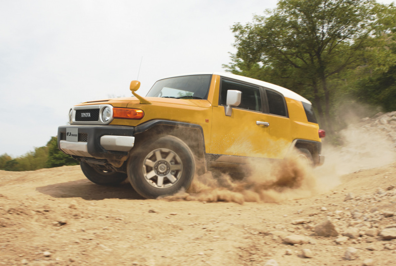 「平成生まれのクルマに乗ろう！2010年（平成22年）トヨタFJクルーザー【中古車】」の1枚目の画像