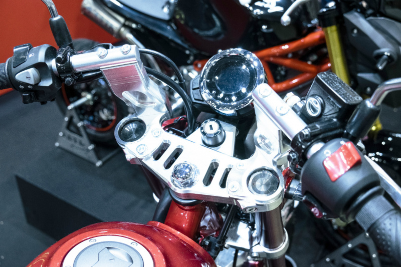「セパハン、アルミスイングアーム、鍛造ホイール…ホンダ モンキー125が本気で走れるバイクに変身！」の4枚目の画像