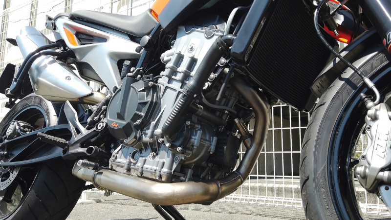 「【KTM 790 DUKE試乗】走れば痛快＆爽快！ ライダーを夢中にさせるアドレナリン増大マシン」の25枚目の画像