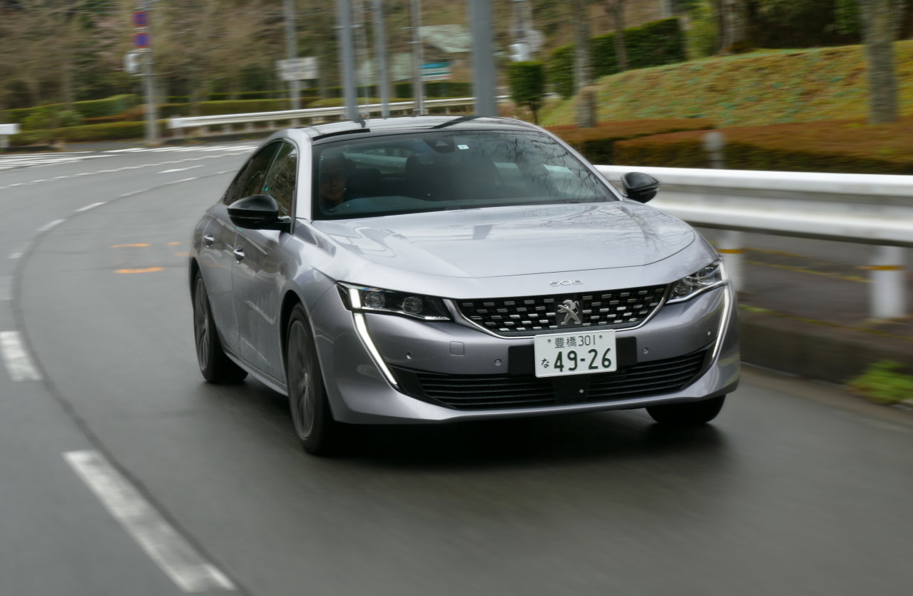 プジョー508試乗 最上級モデルに相応しいパワー トルクを備えた2種のエンジン Clicccar Com