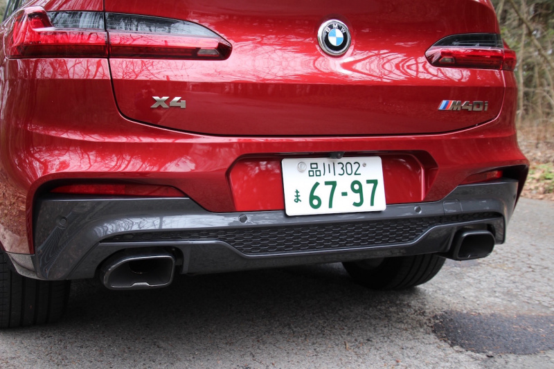 「【BMW X4 M40i試乗】BMW自慢のスポーツクロスオーバーSUVは、走りも実用性も一級品のオールラウンダー」の10枚目の画像