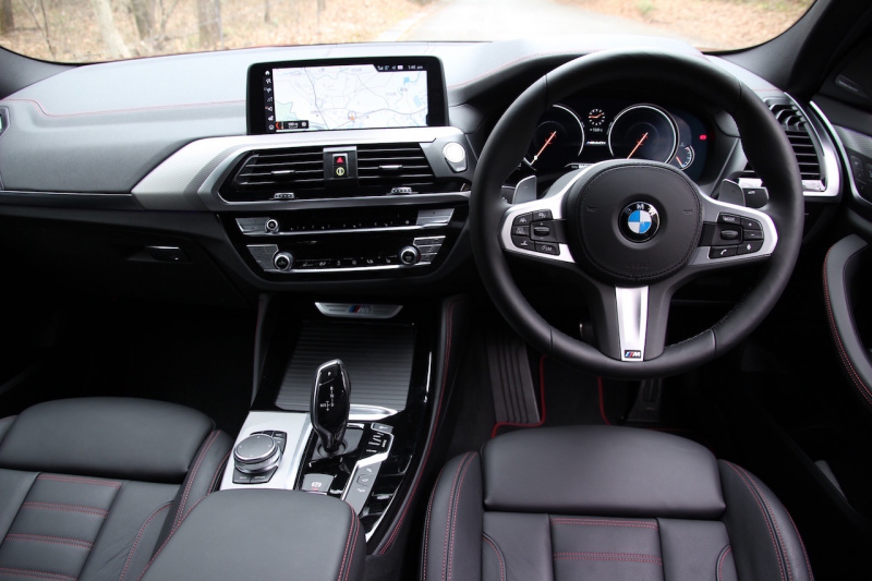 「【BMW X4 M40i試乗】BMW自慢のスポーツクロスオーバーSUVは、走りも実用性も一級品のオールラウンダー」の11枚目の画像