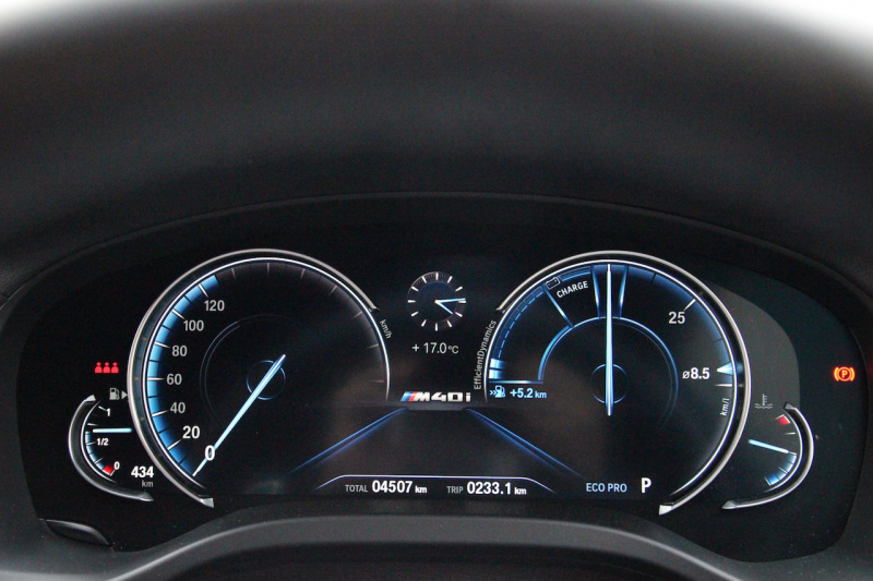 「【BMW X4 M40i試乗】BMW自慢のスポーツクロスオーバーSUVは、走りも実用性も一級品のオールラウンダー」の14枚目の画像