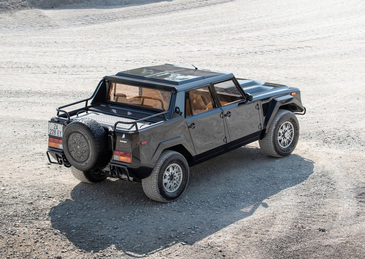 Lamborghini lm002 Army