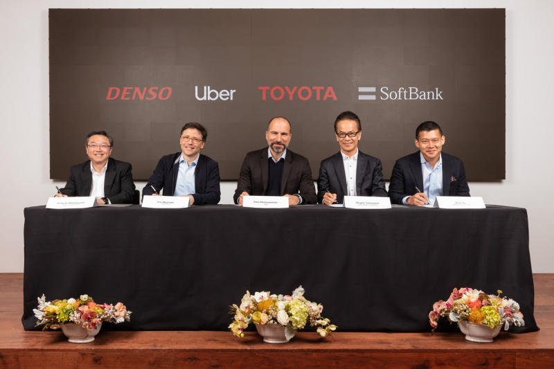「トヨタ、DENSO、ソフトバンクが自動運転関連サービス会社に10億ドル出資」の1枚目の画像