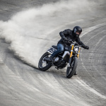 遊べる本気バイク「Fantic」からスクランブラー・フラットトラックスタイルの125・250・500が登場！ - 