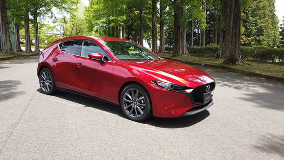 マツダの自信作・Mazda3は、かつての「ファミリア」＆「アクセラ