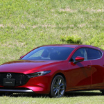 「マツダ・第7世代第1弾のエクステリアは、圧倒的な美しさで勝負をかける【新型Mazda3発表】」の10枚目の画像ギャラリーへのリンク
