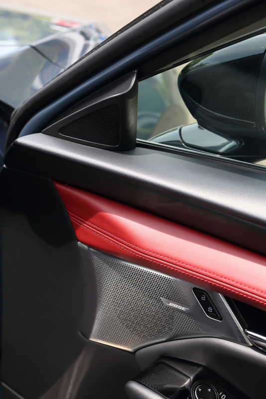 「ドアスピーカーを廃してカウルサイドに移動した新オーディオシステム【新型Mazda3発表】」の3枚目の画像
